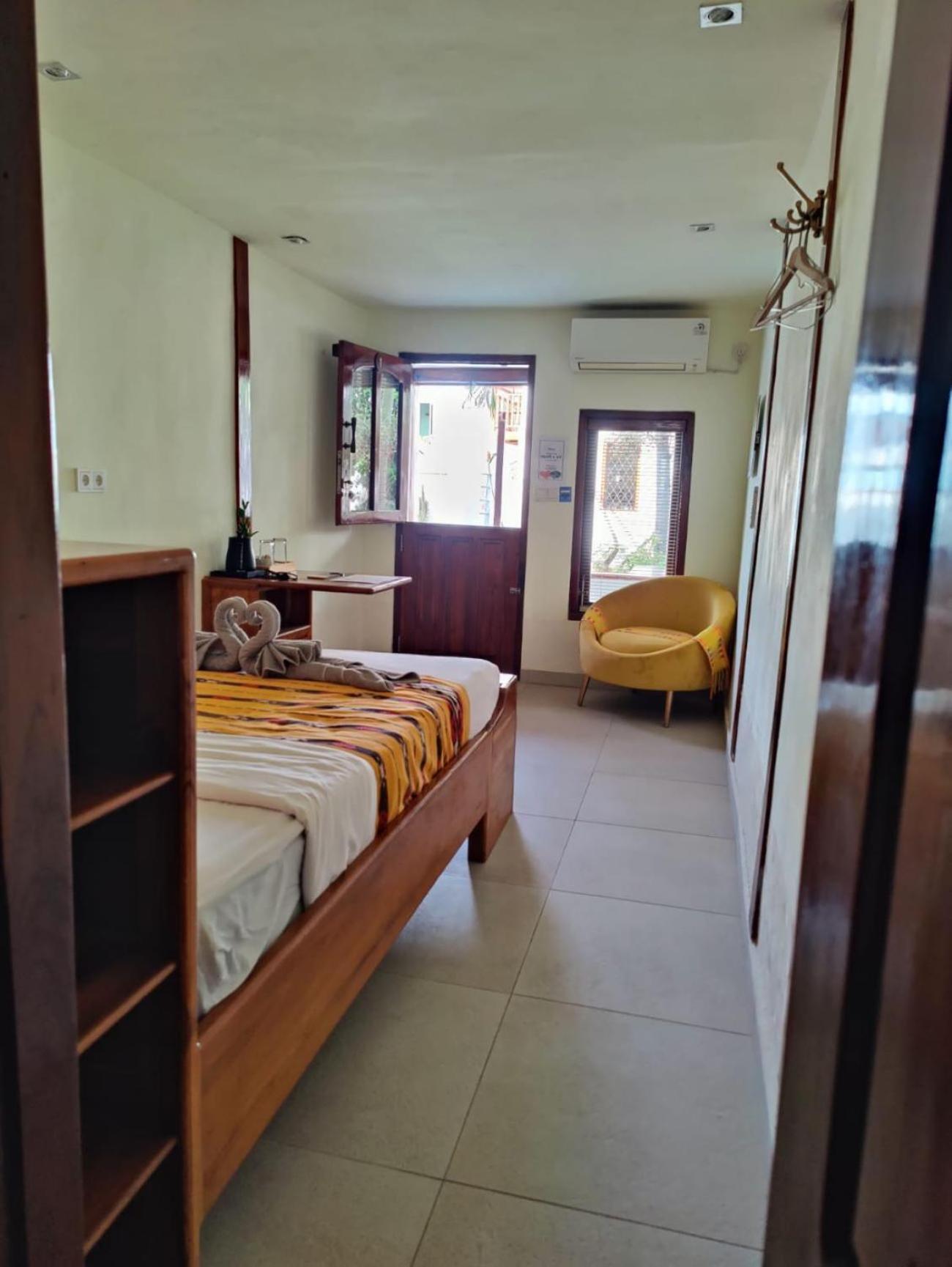 Cool Breeze Authentic Hotel Labuan Bajo Komodo Exterior photo